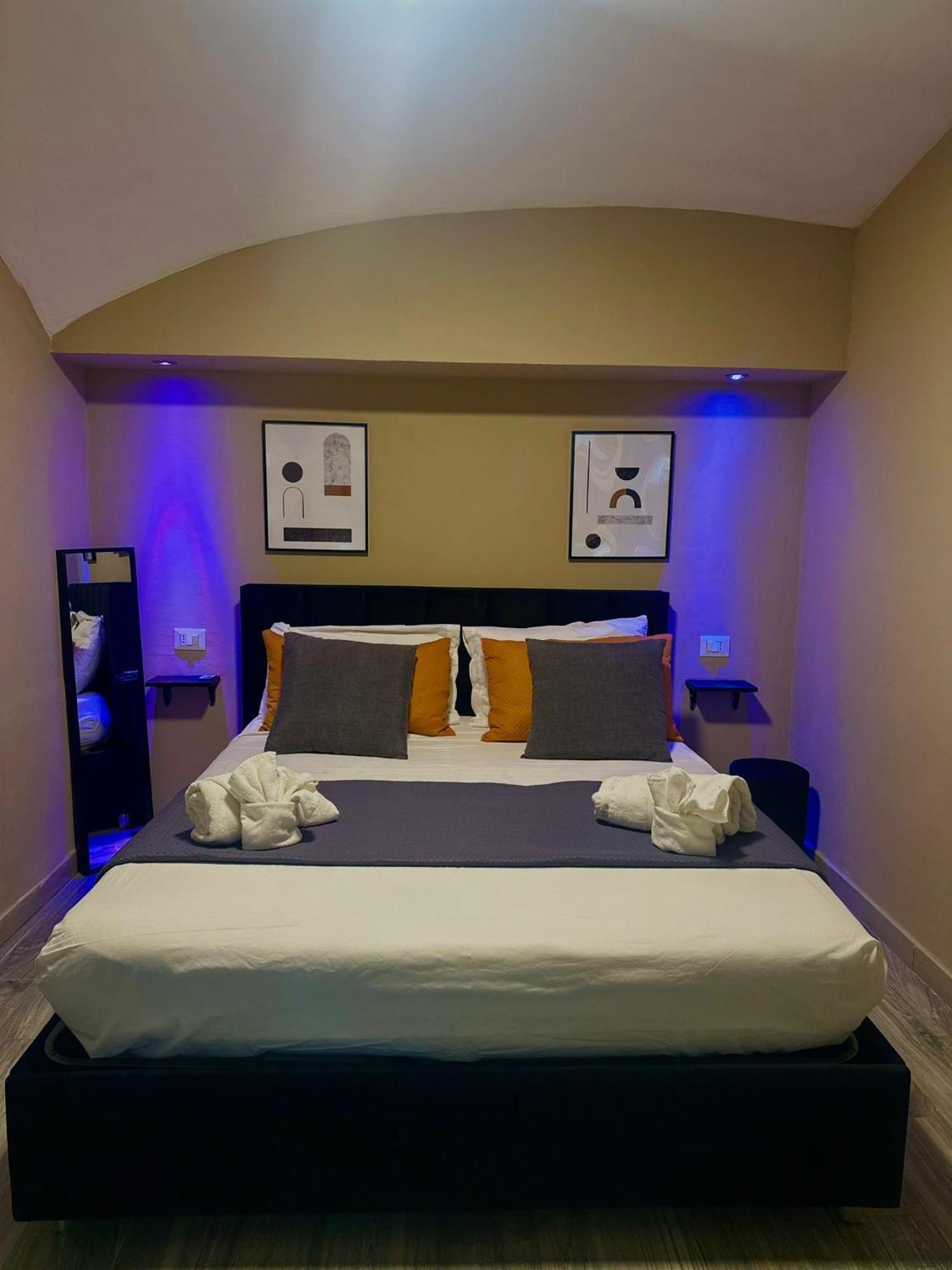 Pendino Rooms Nápoles Habitación foto